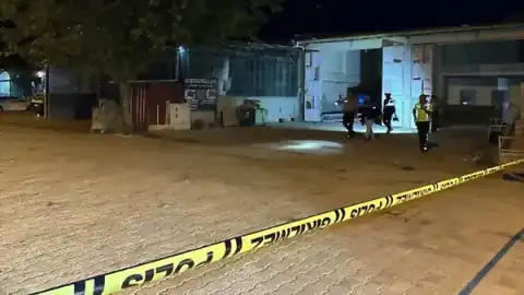 Uşak Sivaslı'da Esnaf Arasındaki Silahlı Kavga: 13 Yaralı