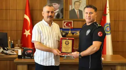 Bilecik'te Emekliye Ayrılan Polis Memuru Sezai Yurt'a Veda