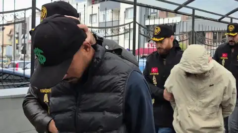 Eskişehir'de Tüfekli Kavgada 2 Kişi Yaralandı, 5 Şüpheli Gözaltına Alındı