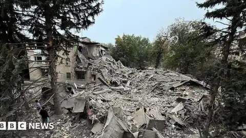 Rusya'nın Zaporijya saldırısında en az 15 kişi hayatını kaybetti