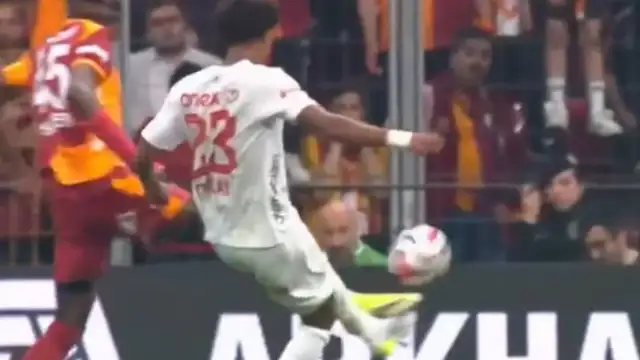 Galatasaray'ın Penaltı Kararı Tartışma Yarattı