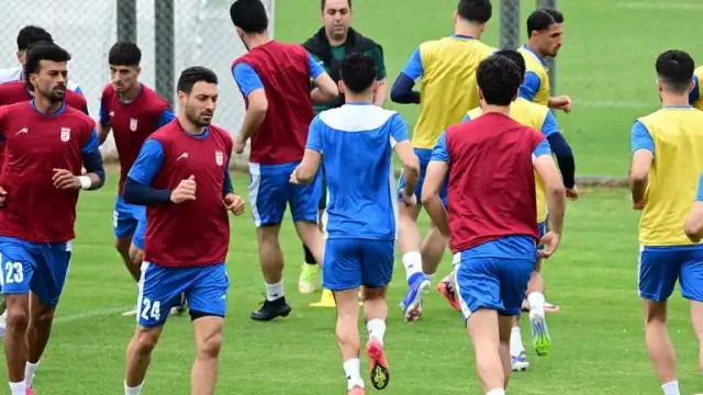 İran Milli Futbol Takımı Vize Sorunu: Oyunculara Evet, Yöneticilere Ret