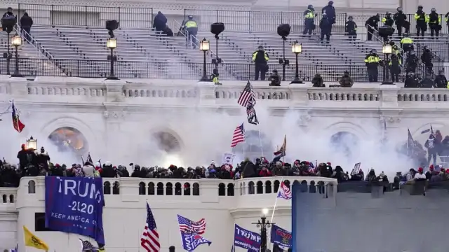 Trump'ın "Silahsızlandırma Karşıtı" Fonu Hukuki Uzmanlarca Eleştirildi
