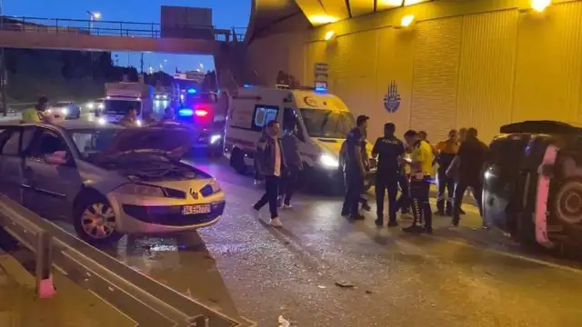 Bakırköy'de Trafik Kazası: 5 Yaralı