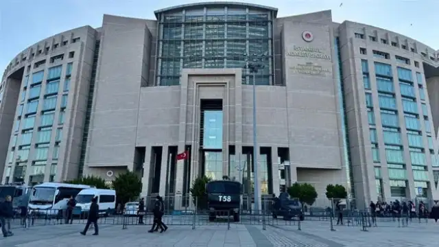 Özgür Özel'in Eski Şoförüne 'Rüşvet' Soruşturması Kapsamında Gözaltı
