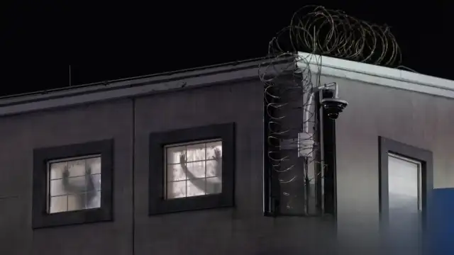ICE'in Gözaltındaki Kişilerin Ölüm Raporlarını Durdurma Kararı Tartışma Yarattı