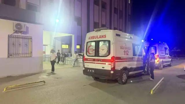 Adıyaman Kahta'da İki Grup Arasında Çıkan Kavgada 2 Kişi Yaralandı