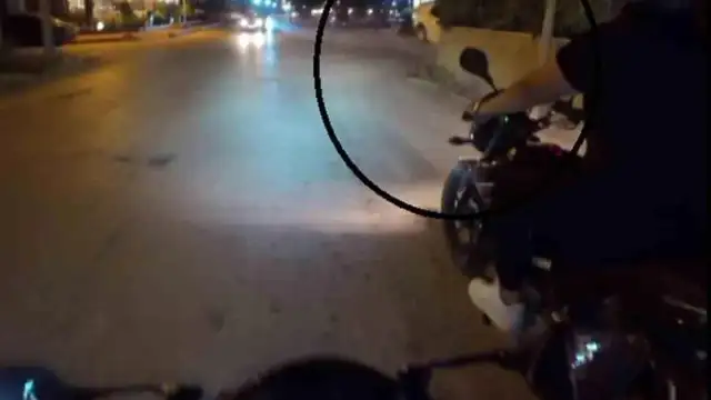 Hatay'da Duvara Çarpan Otomobilin Anları Kask Kamerasına Yansıdı