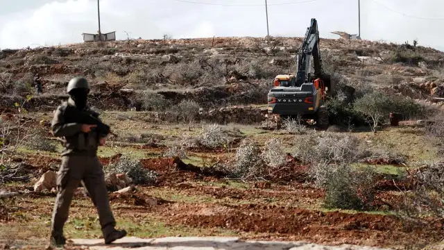 İsrailli Yerleşimciler Batı Şeria'da Su Hattını Tahrip Etti