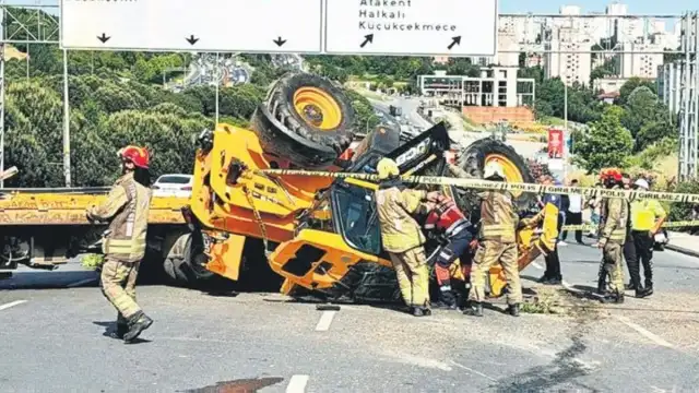 Küçükçekmece'de İş Makinesi Faciası: Sürücü Hayatını Kaybetti, Bahçelievler'de Çocuk Ölümü