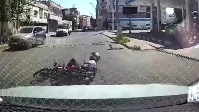 Batman'da Motosiklet Kazası: Yaralı Sürücü Hastaneye Kaldırıldı