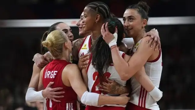Milli Kadın Voleybol Takımı Almanya Karşısında 3-2 Galip Geldi