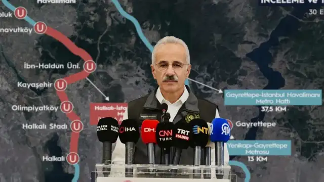 Ulaştırma ve Altyapı Bakanı Abdulkadir Uraloğlu: "Halkalı-İstanbul Havalimanı arası seyahat süresi 30 dakikaya düşecek"