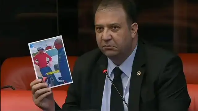 Cumhurbaşkanı Erdoğan Kararnamesiyle Ardahan Valisi Görevden Alındı