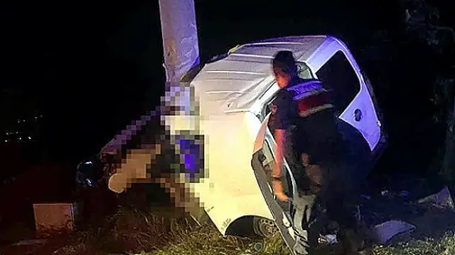 Bayram Dönüşü Trafik Kazası: 2 Kişi Hayatını Kaybetti, 2 Kişi Yaralandı