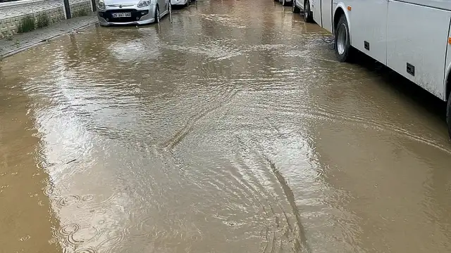 Bilecik'in Bozüyük İlçesinde Sağanak Yağış Hayatı Olumsuz Etkiledi