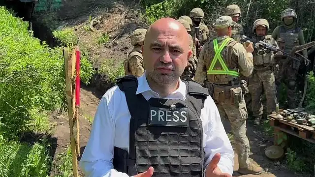 CNN TÜRK, Rusya-Ukrayna Savaşında Cephe Hattındaki İlk Yardım ve Mühimmat Talimini Görüntüledi