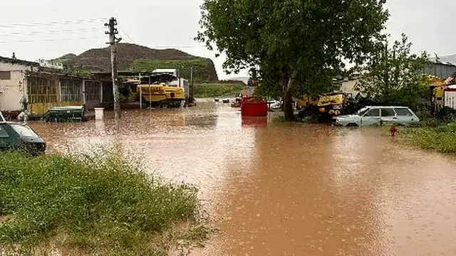 Çorum'un İskilip İlçesinde Şiddetli Yağış: Yollar Kapandı, Su Baskınları Yaşandı
