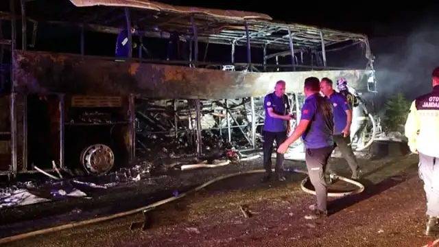 Denizli'de Otobüs Yangınında 7 Kişi Hayatını Kaybetti, 30 Kişi Yaralandı