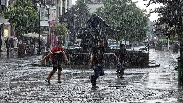 Edirne'nin Kuzeyi ve Kırklareli İçin Şiddetli Yağış Uyarısı