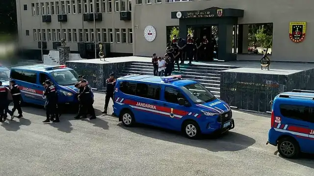 Gaziantep'te Göçmen Kaçakçılığı Operasyonu: 7 Kişi Tutuklandı