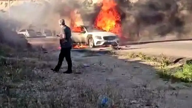 Gaziantep'te Seyir Halindeki Lüks Otomobil Küle Döndü