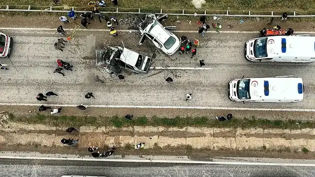 Kırıkkale'de Trafik Kazası: 3 Kişi Hayatını Kaybetti, 6 Kişi Yaralandı
