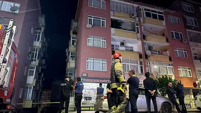 Kocaeli'de Kolonlardan Gelen Ses Nedeniyle 7 Katlı Bina Tedbiren Boşaltıldı