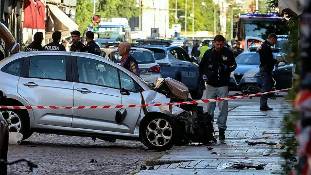 Modena'da Araçlı Saldırı: 8 Yaralı, Şüpheli Gözaltında