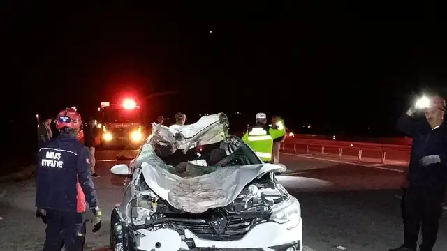 Muş'ta Ata Çarpan Otomobildeki 4 Kişi Yaralandı