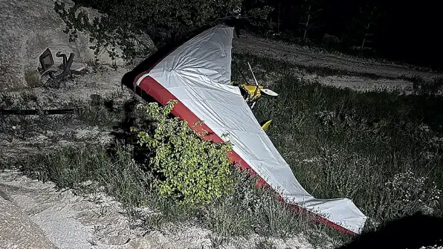 Nevşehir'de Turist Taşıyan Microlight Acil İniş Yaptı: Pilot ve Yolcu Yaralandı