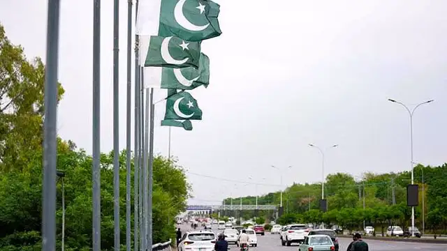 Pakistan'da Polis Noktasına Bombalı Saldırı: 12 Polis Hayatını Kaybetti
