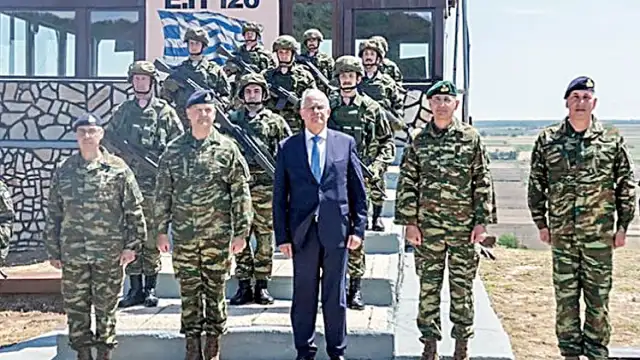 Yunanistan Cumhurbaşkanı Tasulas Sınır Karakolunda Geceledi: 'Provokasyonlar Geçemez'