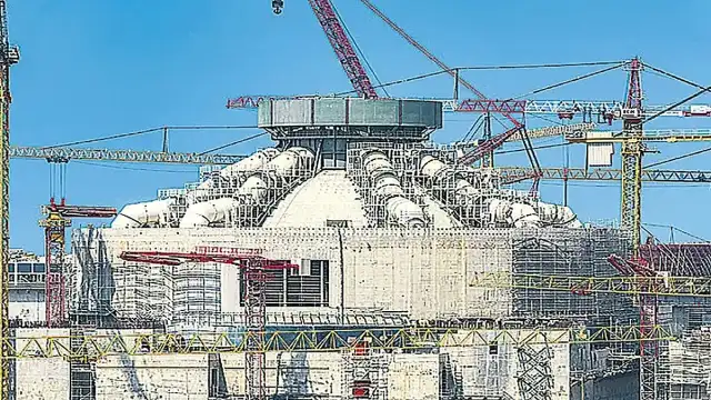 Akkuyu Nükleer Santrali'nde İlk Yakıt Demetleri Yerleştirildi