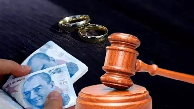Anayasa Mahkemesi Süresiz Nafaka Düzenlemesini İptal Etti