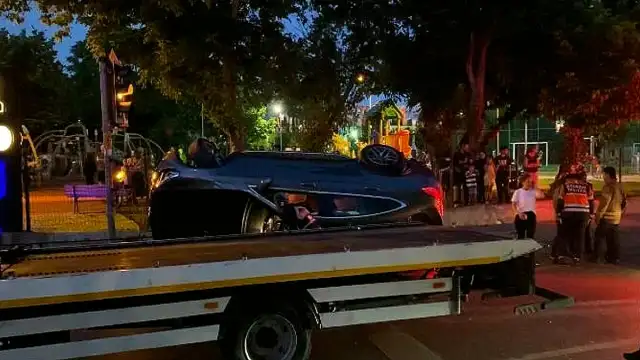 Bakırköy'de Trafik Kazası: 2 Yaralı