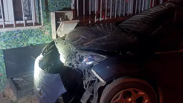 Bursa'da Trafik Kazası: Doğal Gaz Kutusu Hasar Gördü, Binalar Tahliye Edildi