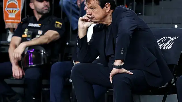 Ergin Ataman Hakem Kararlarına Tepki Göstererek Basın Toplantısını Terk Etti