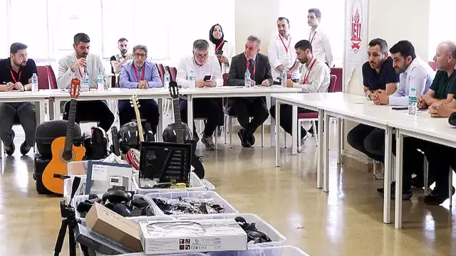 İETT Yolcu Hizmetleri Müdürü Samet Şeker: "Muhafaza edilen eşyaların satışını gerçekleştirdik"