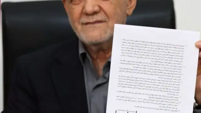 İran Cumhurbaşkanı Mesud Pezeşkiyan'ın ABD ile Mutabakat Zaptını İmzaladığı Anlar Paylaşıldı