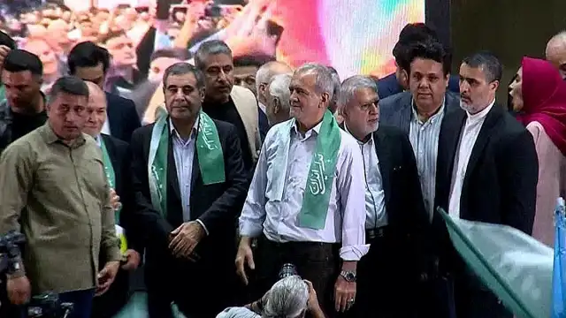 İran Cumhurbaşkanı Pezeşkiyan'dan ABD ve İsrail'e Sert Yanıt: "Teslimiyet Rüyalarında Görülür"