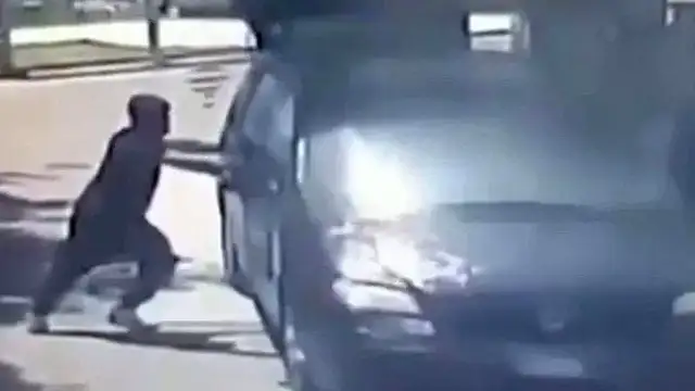 İtalya'da Tarım Mafyası 4 Göçmen İşçiyi Diri Diri Yaktı