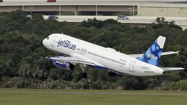 JFK Havalimanı Yakınlarında JetBlue Uçağı Drone ile Çarpıştı
