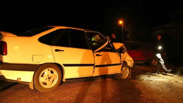 Kastamonu'da İki Otomobil Çarpıştı: 8 Yaralı