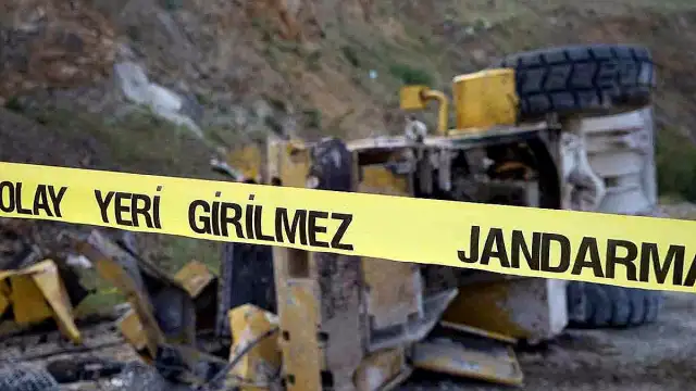 Kırıkkale'de İş Makinesi Uçurumdan Yuvarlandı: Operatör Ağır Yaralı