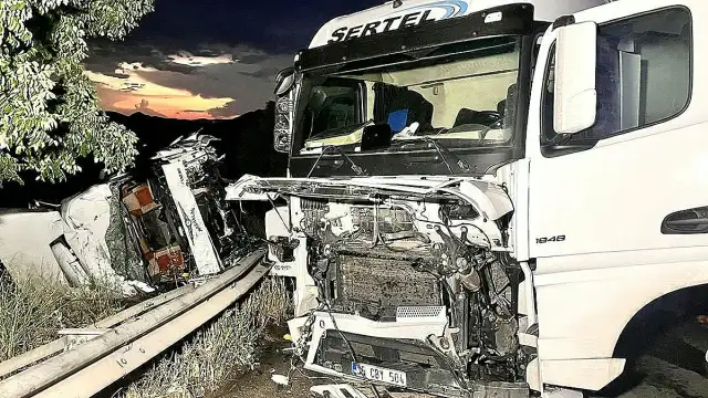 Manisa'da Trafik Kazası: 2 Yaralı, 1'i Ağır