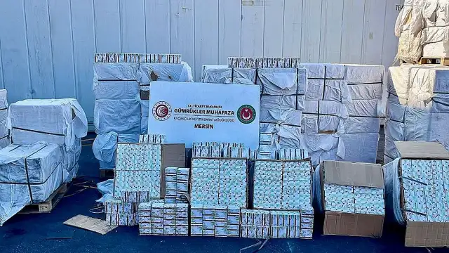 Mersin Limanı'nda Yaklaşık 5 Milyar TL Değerinde Tramadol Etken Maddeli Kapsül Ele Geçirildi