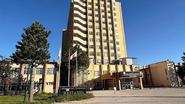 Sivas'ta Baltalı Saldırı: 3 Yaralı