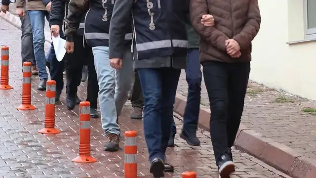 81 ilde FETÖ Operasyonu: 704 Gözaltı, 269 Firari Aranıyor