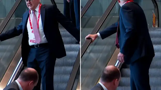 Adelaide'deki Konferans Sırasında Avustralya Başbakanı Anthony Albanese Yürüyen Merdivende Düşme Tehlikesi Geçirdi